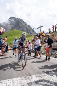 tour de france au col du tourmalet julian alaphilippe