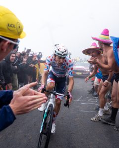 lenny martinez dans le col du tourmalet tour de france cyclo barèges