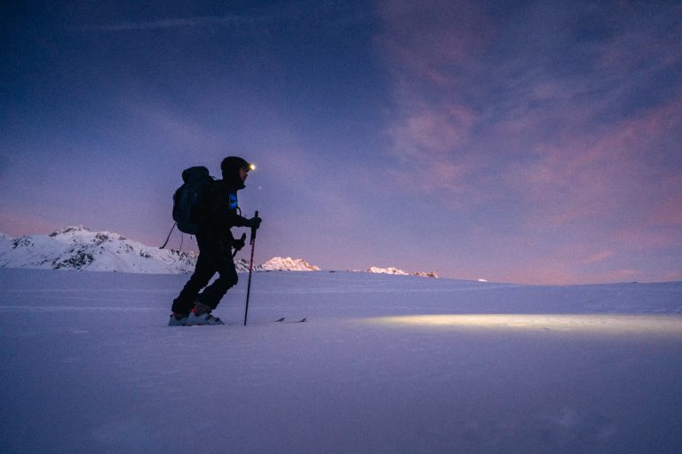 ski de rando le matin à gavarnie espugettes lever de soleil